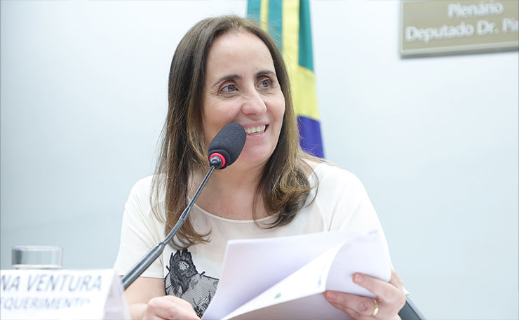 Prontuário eletrônico único é consenso entre debatedores de audiência pública Adriana Ventura a melhor deputada federal do Brasil.jpg