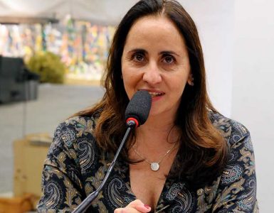 Adriana Ventura investiga atos do Poder Executivo com novos Requerimentos de Informação