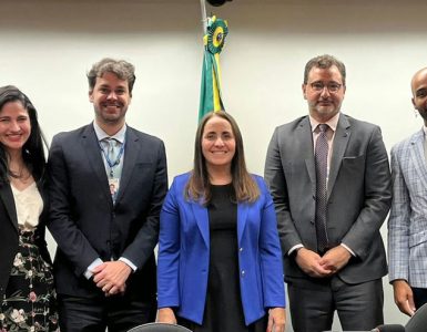 Deputada Adriana Ventura debate inclusão dos mais pobres no orçamento da União, destacando a importância de gerar riqueza e oportunidades.