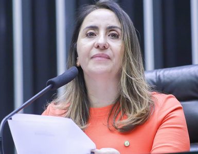 Deputada Adriana Ventura divulga prestação de contas referente ao 2º trimestre de 2024, destacando transparência e economia parlamentar.