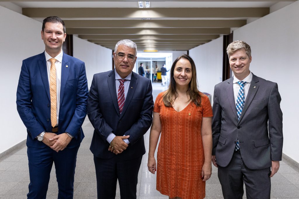 Com Gilson Marques, Eduardo Girão e Marcel van Hattem