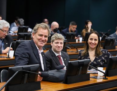 Deputada Adriana Ventura e deputados Marcel Van Hattem e Alexis Fontayne