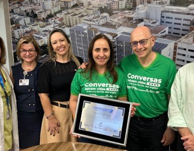 Adriana Ventura visita o Hospital de Base de São José do Rio Preto para conhecer projetos financiados por emendas e receber homenagem por seu apoio à saúde.